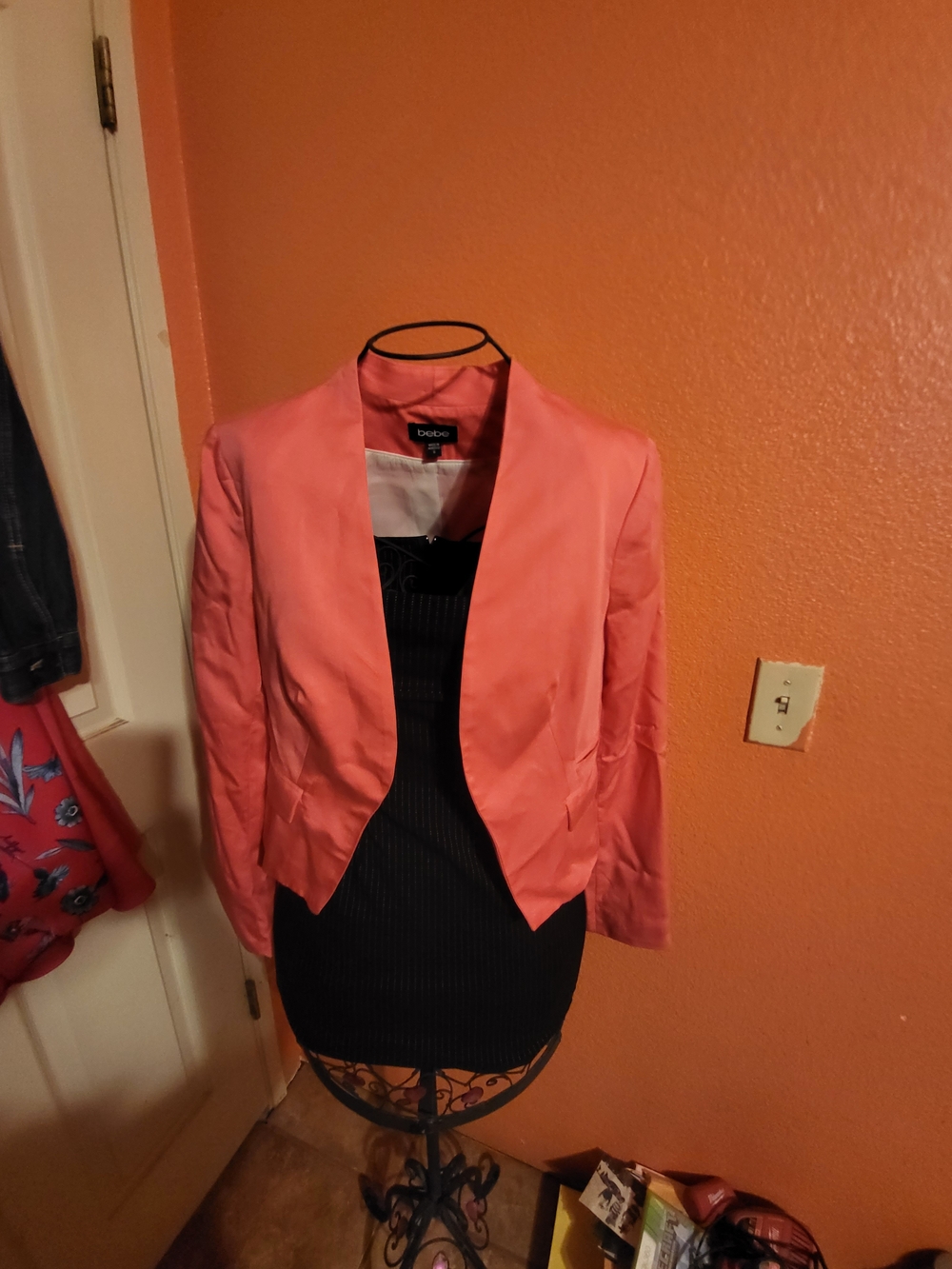 bebe Coral Open-Front Blazer It has a small hole left when we removed the tag.